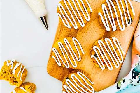 Healthy Carrot Cake Muffins