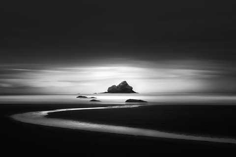 How Nathan Wirth Makes His Beautiful Photographs With Nearsightedness