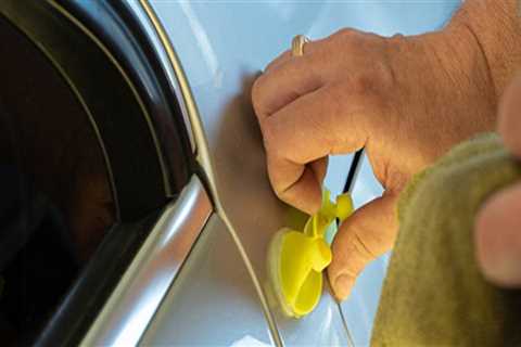 A Comprehensive Guide to Paintless Dent Repair: How to Choose a Reliable Auto Body Shop
