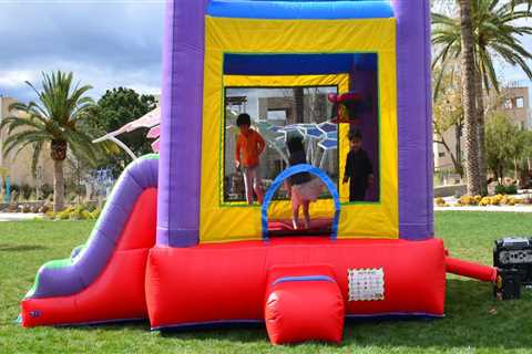 The Ultimate Guide to Choosing the Right Moon Bounce for Your Event